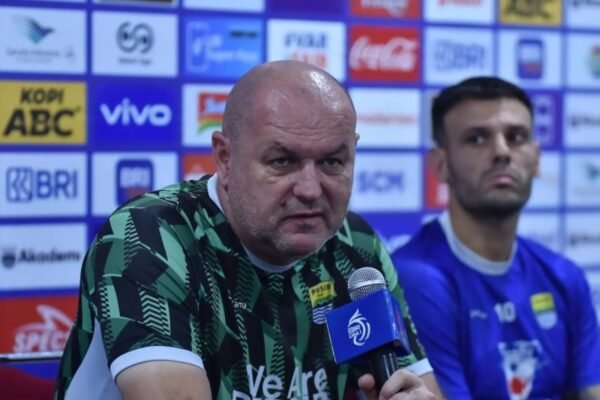 Latihan Individual Diberikan kepada Pemain Persib Bandung Selama Liburan
