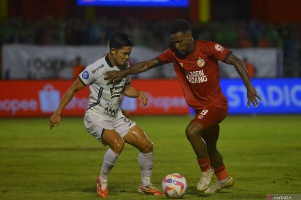 Persija Tersingkir dari Empat Besar Usai Kalah 0-2 dari Semen Padang