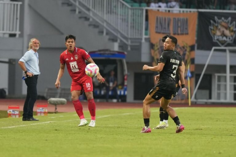 Pelatih Sebut Kemenangan Dewa United Hasil dari Strategi yang Sulit