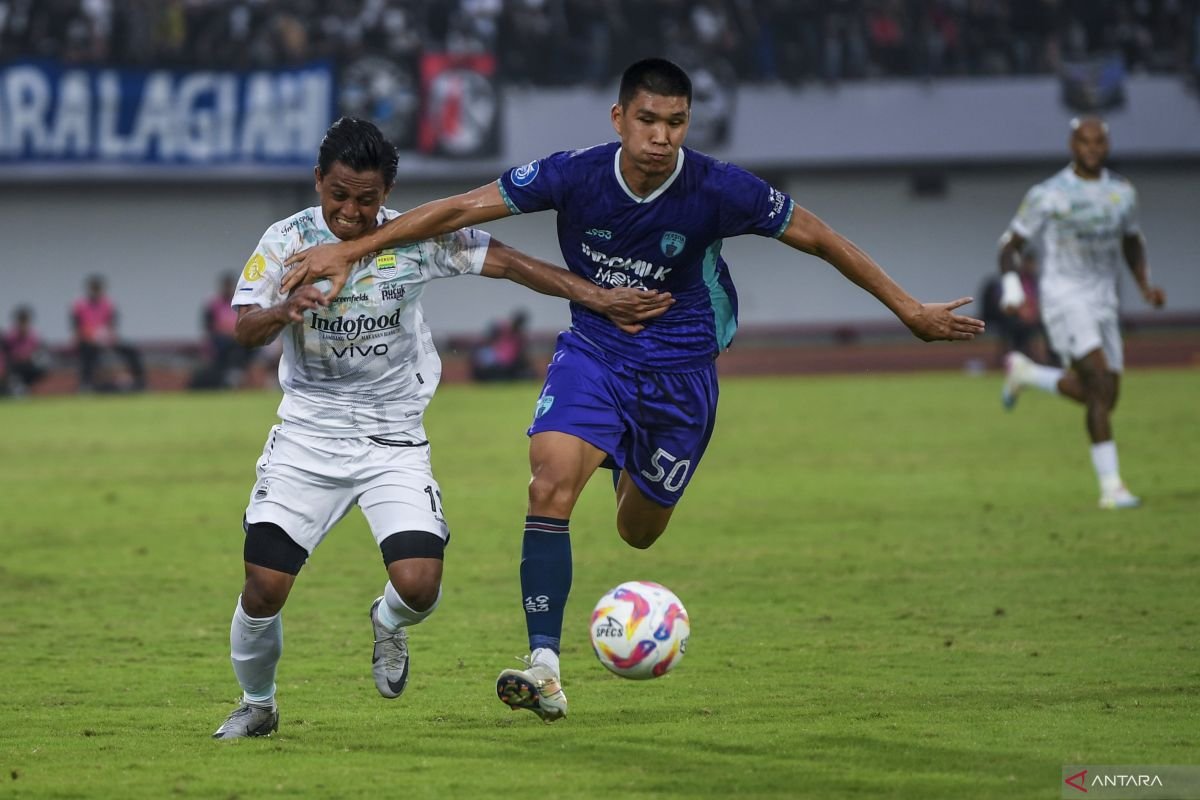 Meski Gagal Menang, Hodak Tetap Apresiasi Penampilan Tim Persib